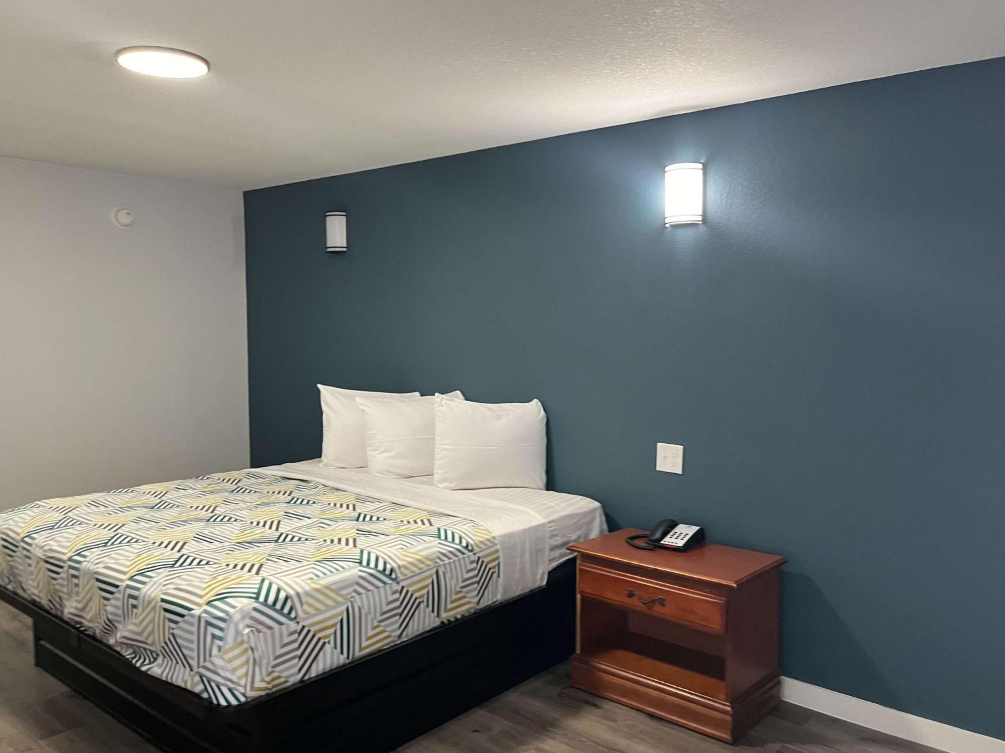 Motel 6 Greenwood, Ms Εξωτερικό φωτογραφία